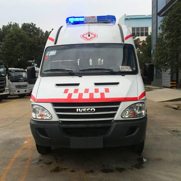 Ambulanță de transfer medical