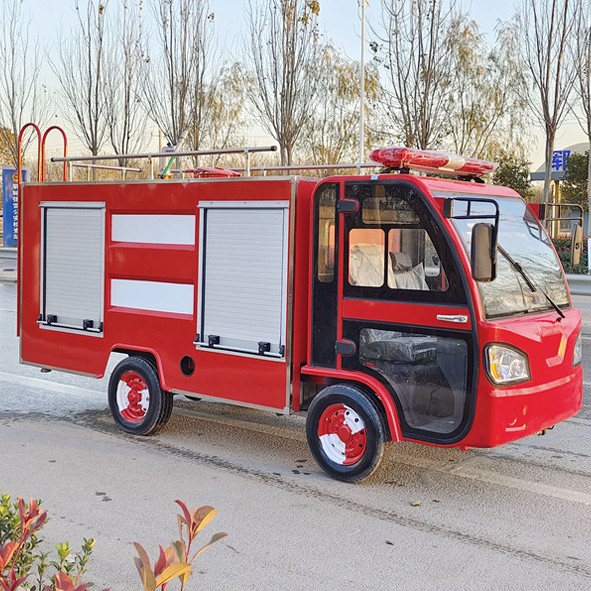 Camion electric de pompieri rezervor de apa